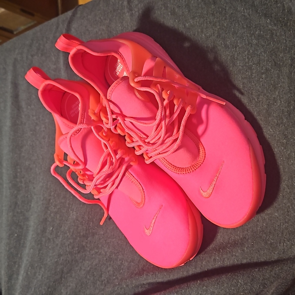 NEW NIKE PRESTO HOT PINK🔥🔥🔥
